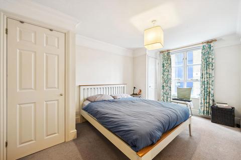 2 bedroom flat for sale, Linnell House, 50 Folgate Street, London, E1