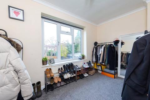 5 Chobham Road, Frimley, Camberley, GU16 8PG