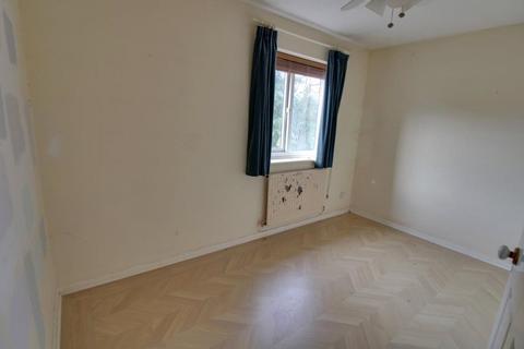 13 Elgin Way, Frimley, Camberley, GU16 9YH