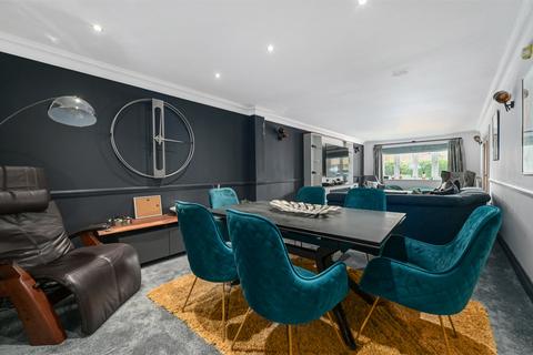 5 bedroom detached house for sale, Greenleas, Surrey GU16