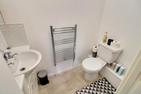 7 Shackleton Close, Ash Vale, Aldershot, GU12 5SB