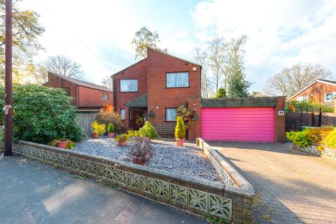 29 Edgemoor Road, Frimley, Camberley, GU16 9QG