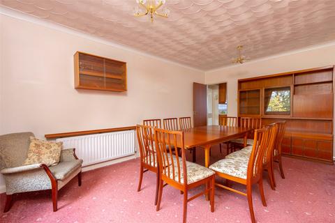 29 Edgemoor Road, Frimley, Camberley, GU16 9QG