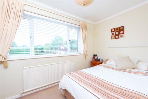 33 Lambert Crescent, Blackwater, Camberley, GU17 0PW