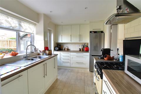 25 Hamble Avenue, Blackwater, Camberley, GU17 0HP