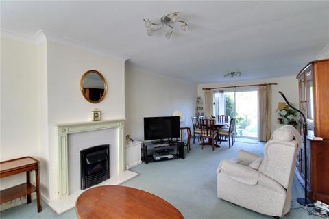 25 Hamble Avenue, Blackwater, Camberley, GU17 0HP