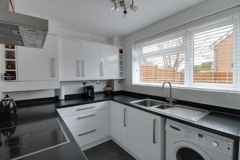 2 bedroom apartment for sale - Frimley, Camberley GU16