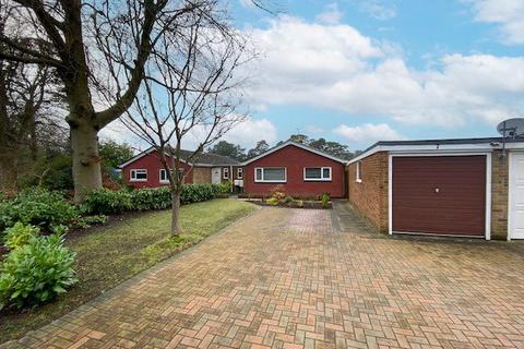 7 Edgemoor Road, Frimley, Camberley, GU16 9QG