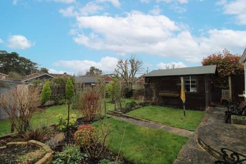 7 Edgemoor Road, Frimley, Camberley, GU16 9QG