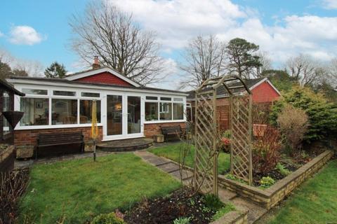 7 Edgemoor Road, Frimley, Camberley, GU16 9QG