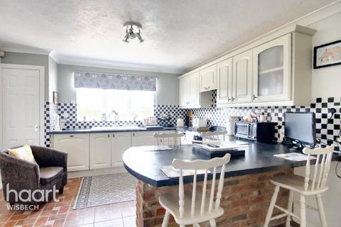 208 Smeeth Road, St Johns Fen End, Wisbech, PE14 8JB