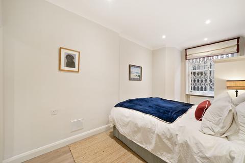 1 bedroom flat to rent, BF Palace Court