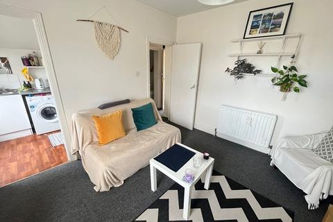 1 bedroom flat to rent - Robinson road, Tooting, London, SW17