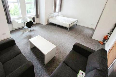 1 bedroom flat to rent, 6-8 Chatham Grove, Manchester, M20