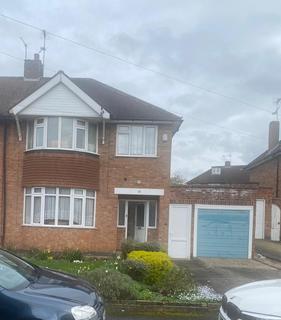 3 bedroom semi-detached house to rent - Springway Close, Leicester LE5