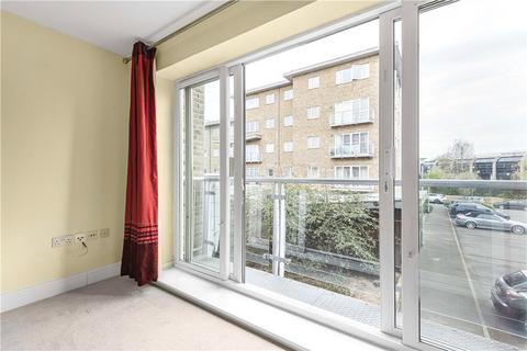 1 bedroom apartment for sale - Sundeala Close, Sunbury-on-Thames, Surrey, TW16