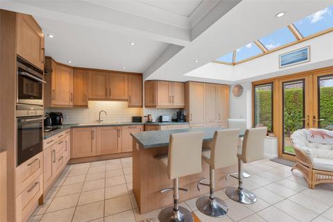 2 bedroom bungalow for sale, Wrayfield Avenue, Reigate, Surrey, RH2