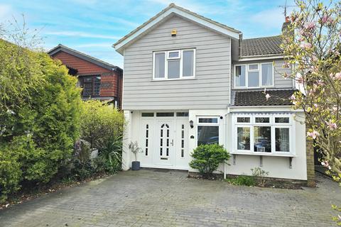4 bedroom detached house for sale, The Spinneys, Eastwood, Leigh-on-Sea