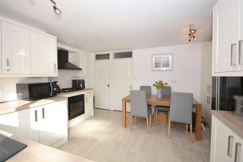 3 bedroom townhouse for sale, Surrey Grove, Pudsey, West Yorkshire