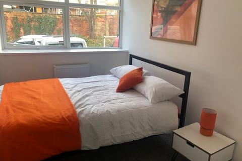 1 bedroom flat to rent - George Street, Wakefield, WF1 1an