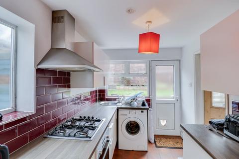 3 bedroom end of terrace house for sale, Melrose Grove, Horsforth, Leeds, West Yorkshire, LS18