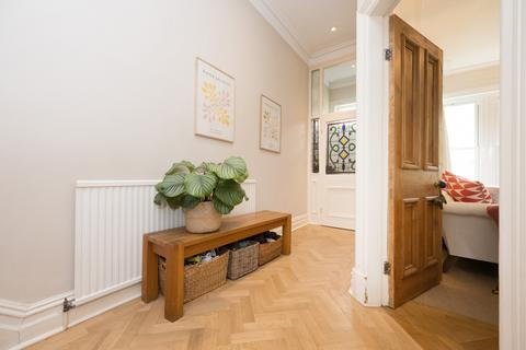 100 West End Avenue, Harrogate, HG2 9BY