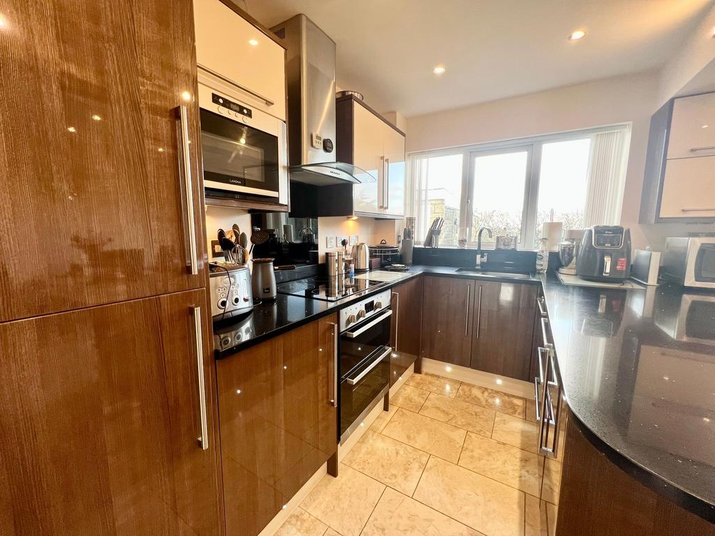 Open plan dining kitchen