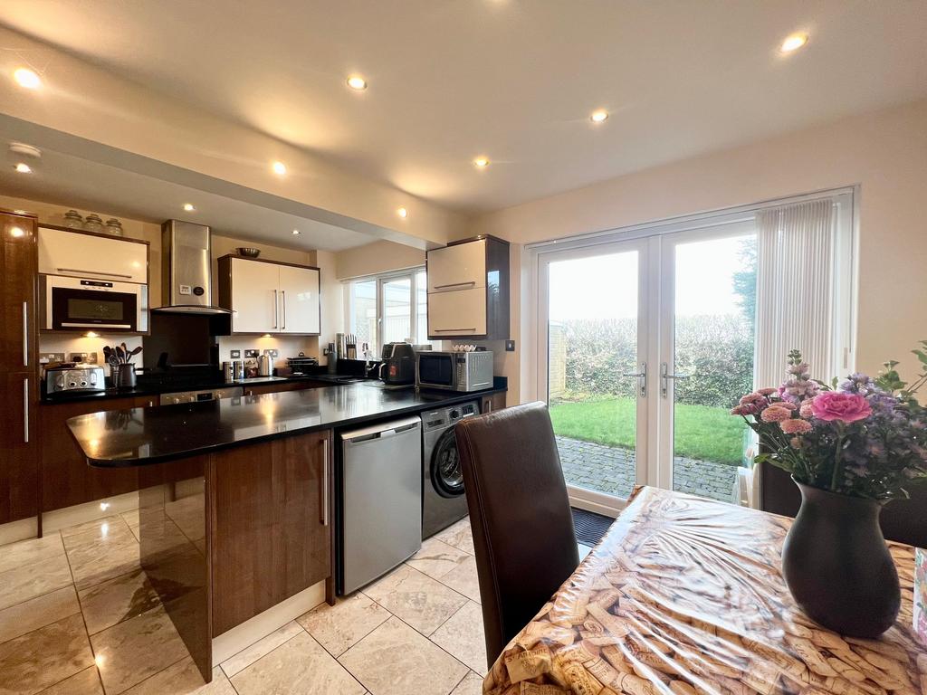Open plan dining kitchen