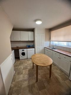 2 bedroom flat to rent - Nuxley Road, Belvedere, Kent, DA17
