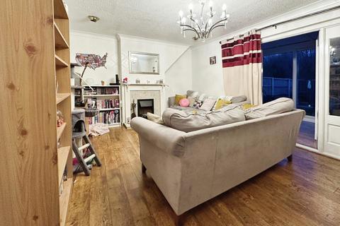 3 bedroom terraced house to rent - Bracken Close,  Warrington, WA3