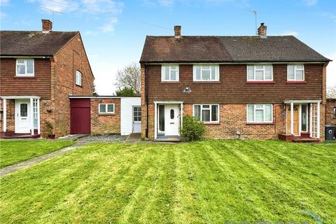 2 bedroom semi-detached house for sale - South Side, The Cardinals, Tongham