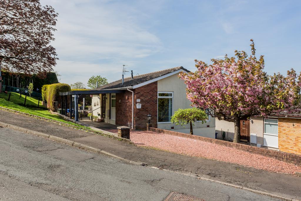 52 Ballater Drive, Paisley, PA2 7SH 2 bed detached bungalow for sale