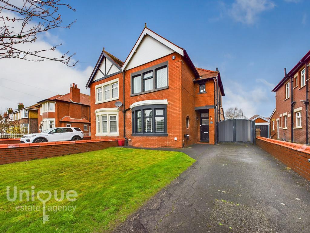 Mayfield Road, Lytham St. Annes, FY8 4 bed semidetached house for sale