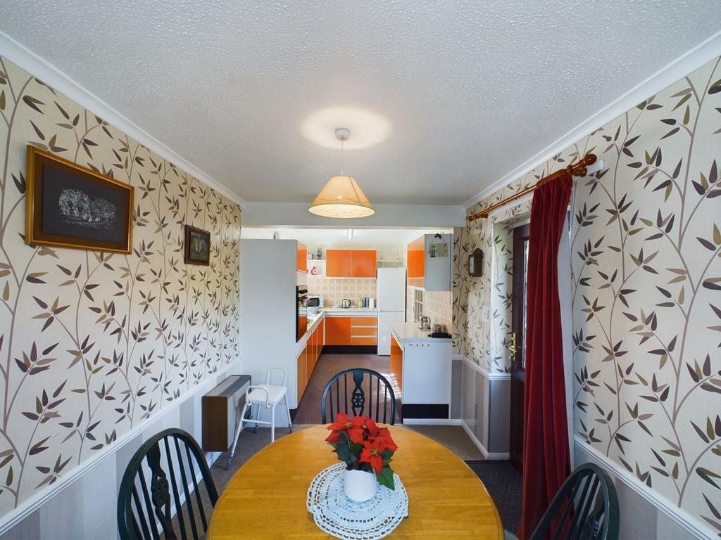 Lounge/dining room