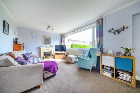 34 Beacon Grove, Morley, Leeds, LS27 9HJ