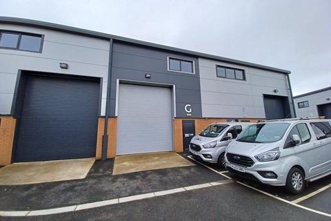 Warehouse to rent, Unit 5G, Jaguar Point Business Park, Mannings Heath Road, Poole, BH12 4NQ