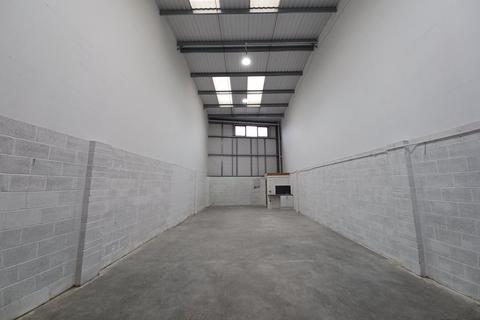 Warehouse to rent, Unit 5G, Jaguar Point Business Park, Mannings Heath Road, Poole, BH12 4NQ