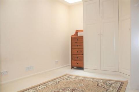 1 bedroom flat to rent, Brucewood Parade
