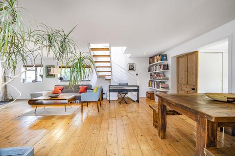 10 Lansdowne Place, London, SE19 2UQ