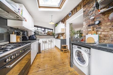 10 Lansdowne Place, London, SE19 2UQ