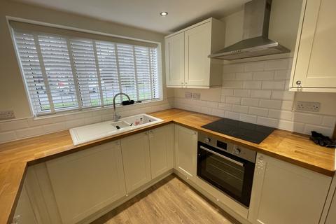 3 bedroom detached bungalow to rent, Stanford Road, Dronfield Woodhouse, S18