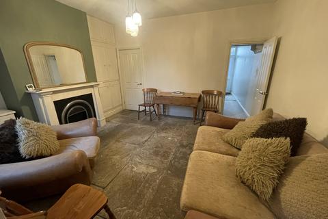 2 bedroom terraced house to rent, Hallowes Lane, Dronfield, Derbyshire, S18