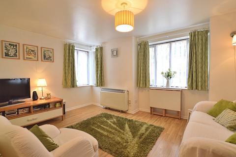 1 bedroom flat to rent, Maroons Way London SE6