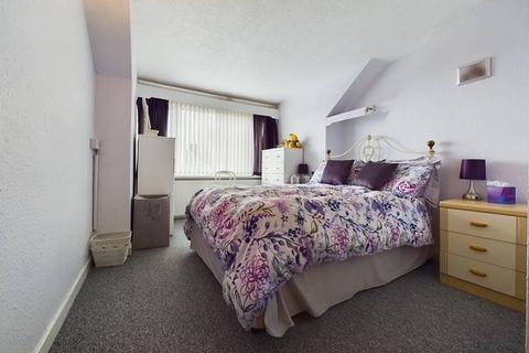 2 bedroom semi-detached bungalow for sale - Heol Uchaf, Rhiwbina , Cardiff. CF14
