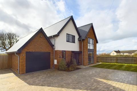 4 bedroom detached house to rent - Main Road, Lacey Green, Buckinghamshire, HP27 0QG