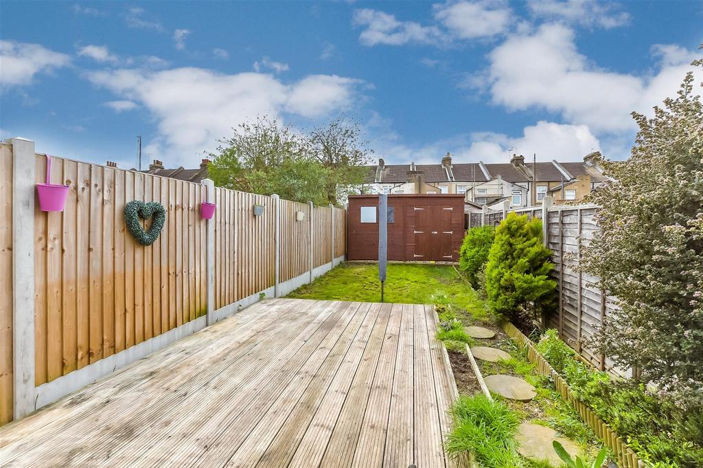 Seymour Road, Northfleet, Gravesend, Kent 2 bed terraced house for sale