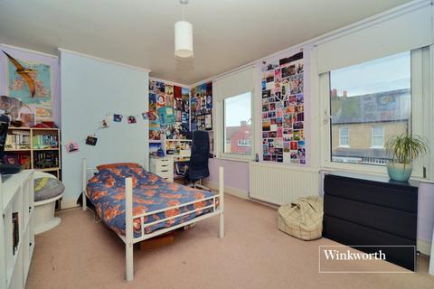 4 bedroom semi-detached house for sale, Lindsay Road, Worcester Park, KT4