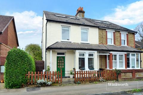 4 bedroom semi-detached house for sale, Lindsay Road, Worcester Park, KT4