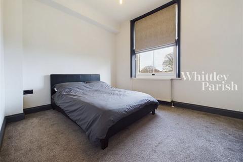 2 bedroom flat for sale - London Road, Attleborough NR17