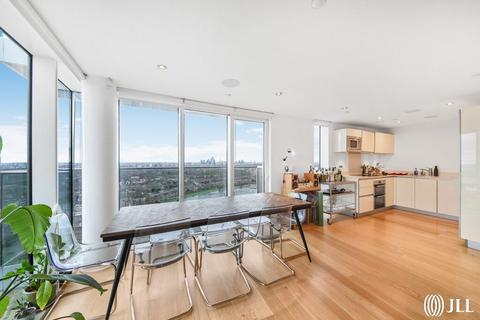 3 bedroom penthouse for sale, Residence Tower, Woodberry Grove, N4